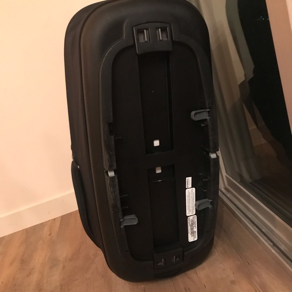 EUC Peg Perego Pop Up Bassinet - Picture 4 of 7